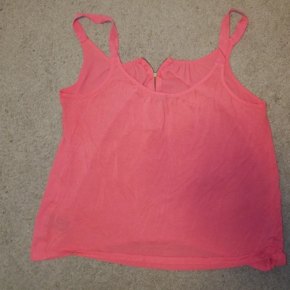 Express Tank Top - Picture 4 of 7